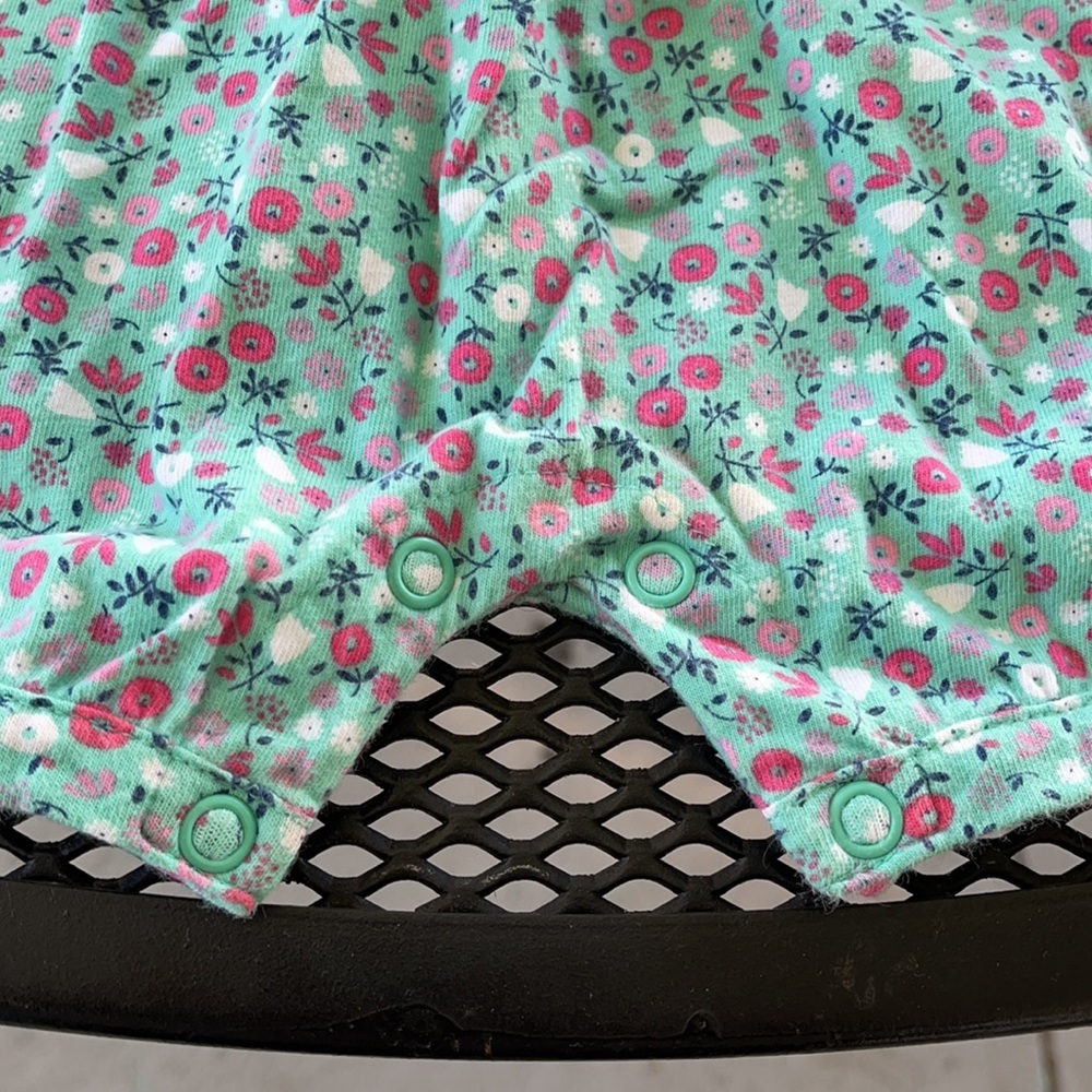 HOST PICK Carter’s Floral Romper Size 18m Multicolor - Picture 3 of 5